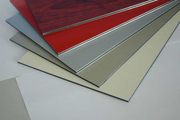 铝塑板色差范围怎么设定？